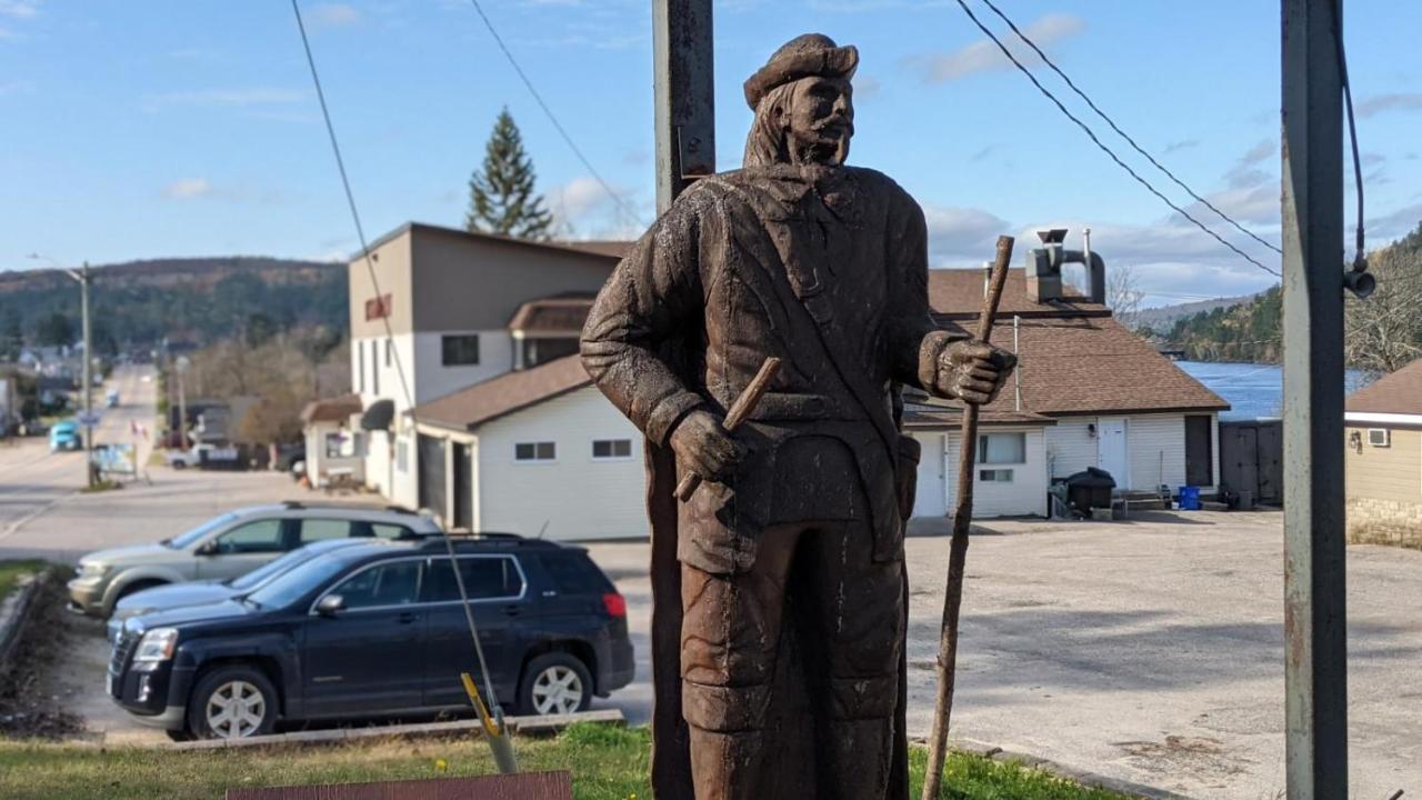 Valois Motel & Restaurant Mattawa エクステリア 写真